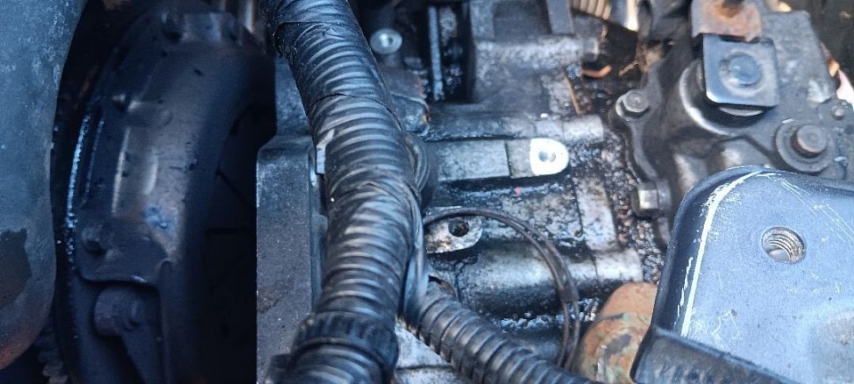 Clutch install hyundia accent 1.6